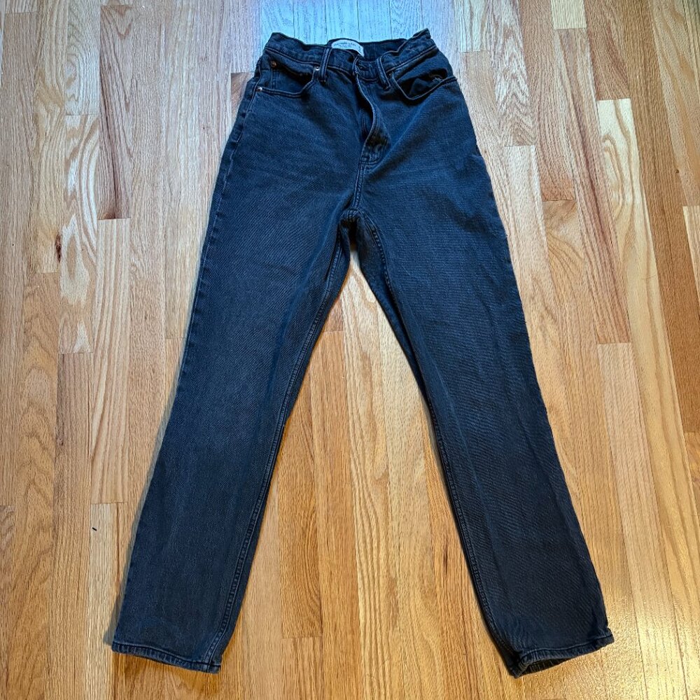 Abercrombie Curve Love 90's Ultra High Rise Straight Jeans